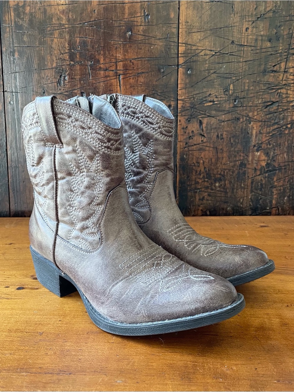 Coconuts by Matisse "Pistol" Western Ankle Boots – Women's Size 8